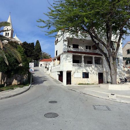 Apartman Vrsalović Sumartin Bagian luar foto