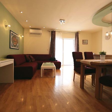 Apartman Vrsalović Sumartin Bagian luar foto